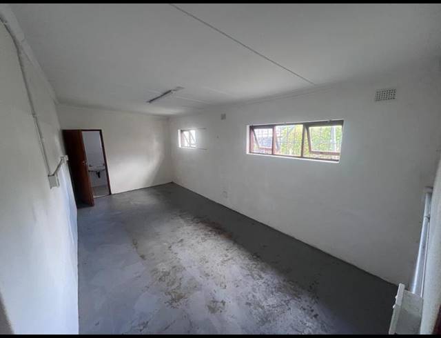 BUSINESS PROPERTY TO RENT IN SHELLY BEACH